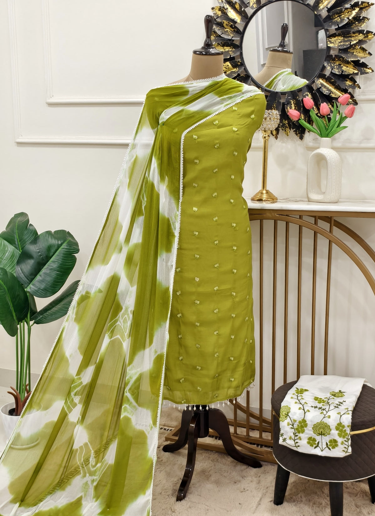 MODAL EMBROIDERY TASSEL LACE SUIT - GREEN