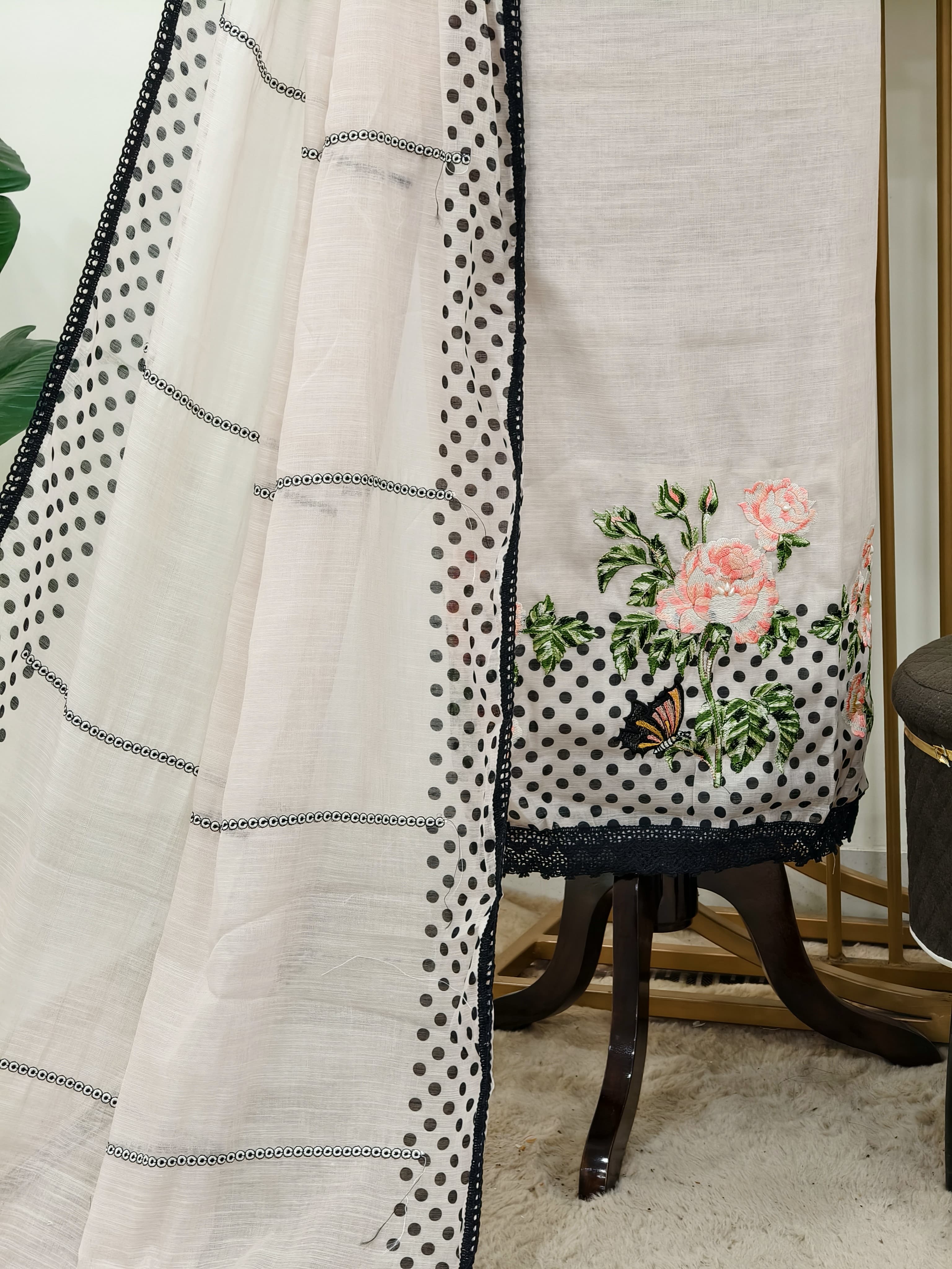 POLKA LINEN ELEGANCE